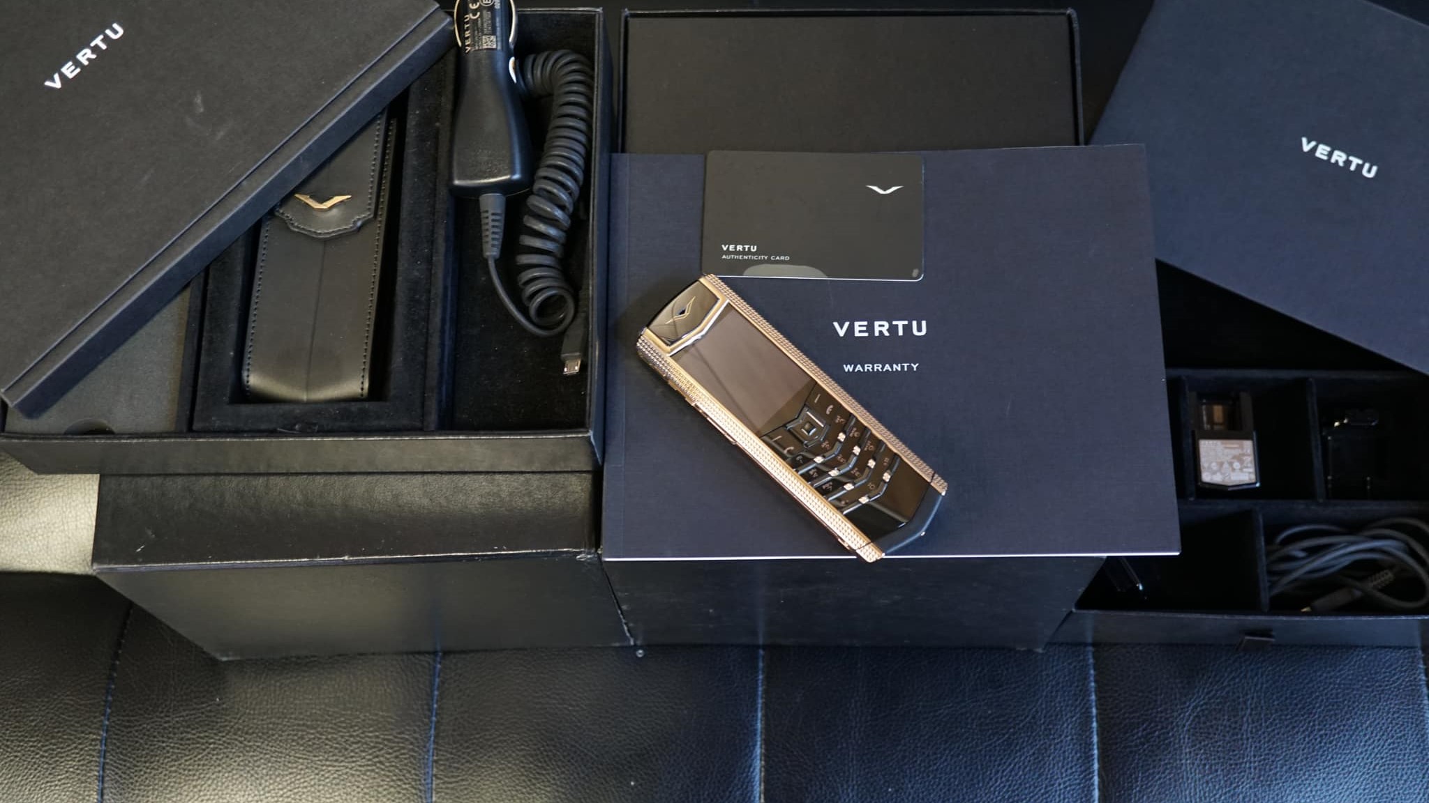 CÁCH ĐÁNH BÓNG VERTU SIGNATURE S NHƯ MỚI CHỈ TRONG 10 PHÚT